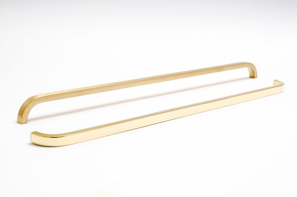Möbelhandtag Slim 432 Guld Mässing Polerad Omålad