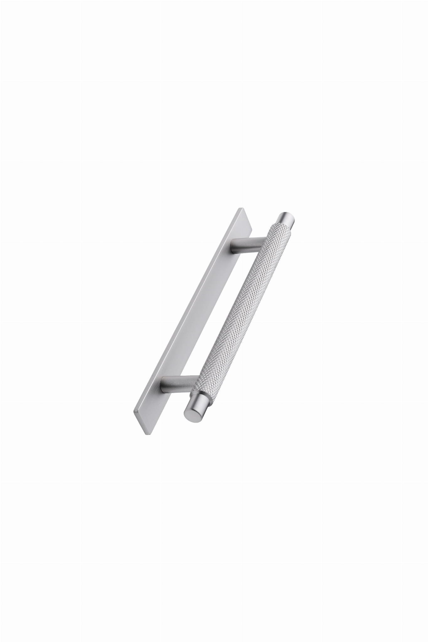 Manor Back 128 metall silver långsträckt möbelhandtag