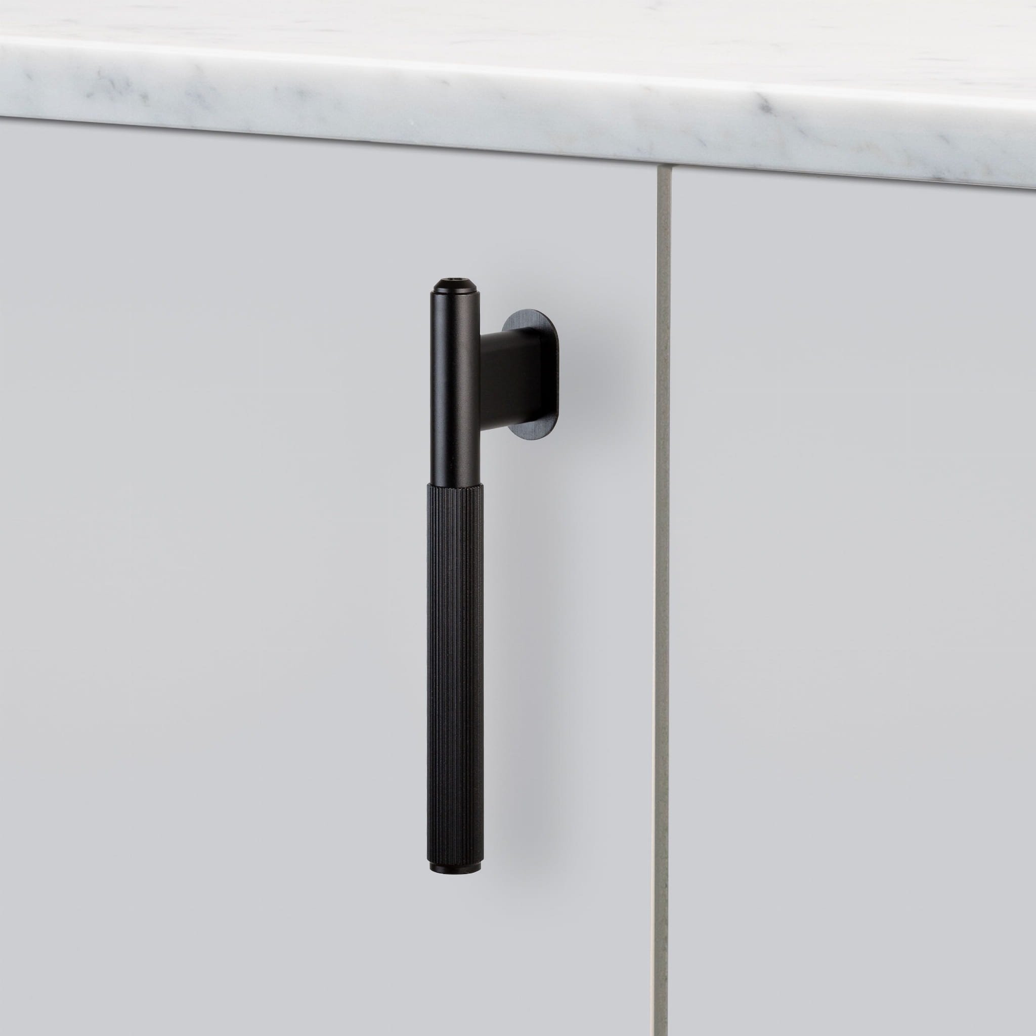L-Bar Linear 125 Stål Svart Möbelhandtag