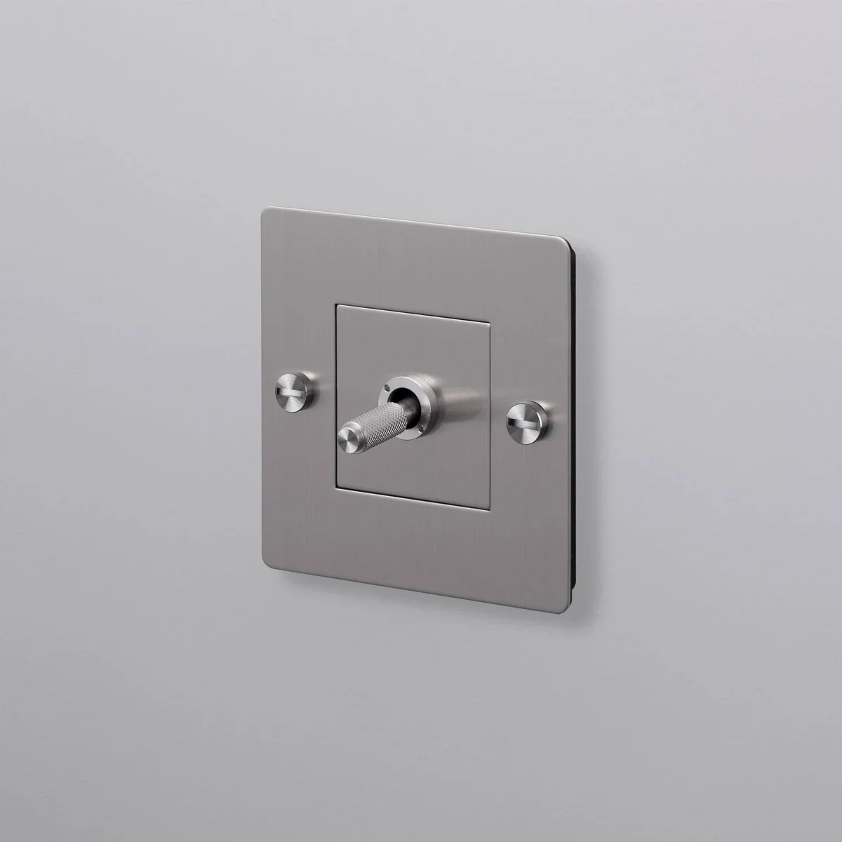 Enkelbrytare utan logotyp Kors 1G Stål Silver Europeisk standard