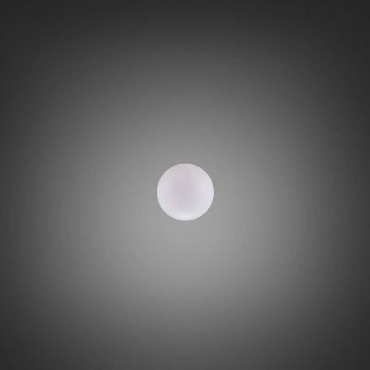 Abajur de vidro soprado leitoso tamanho médio em formato de globo